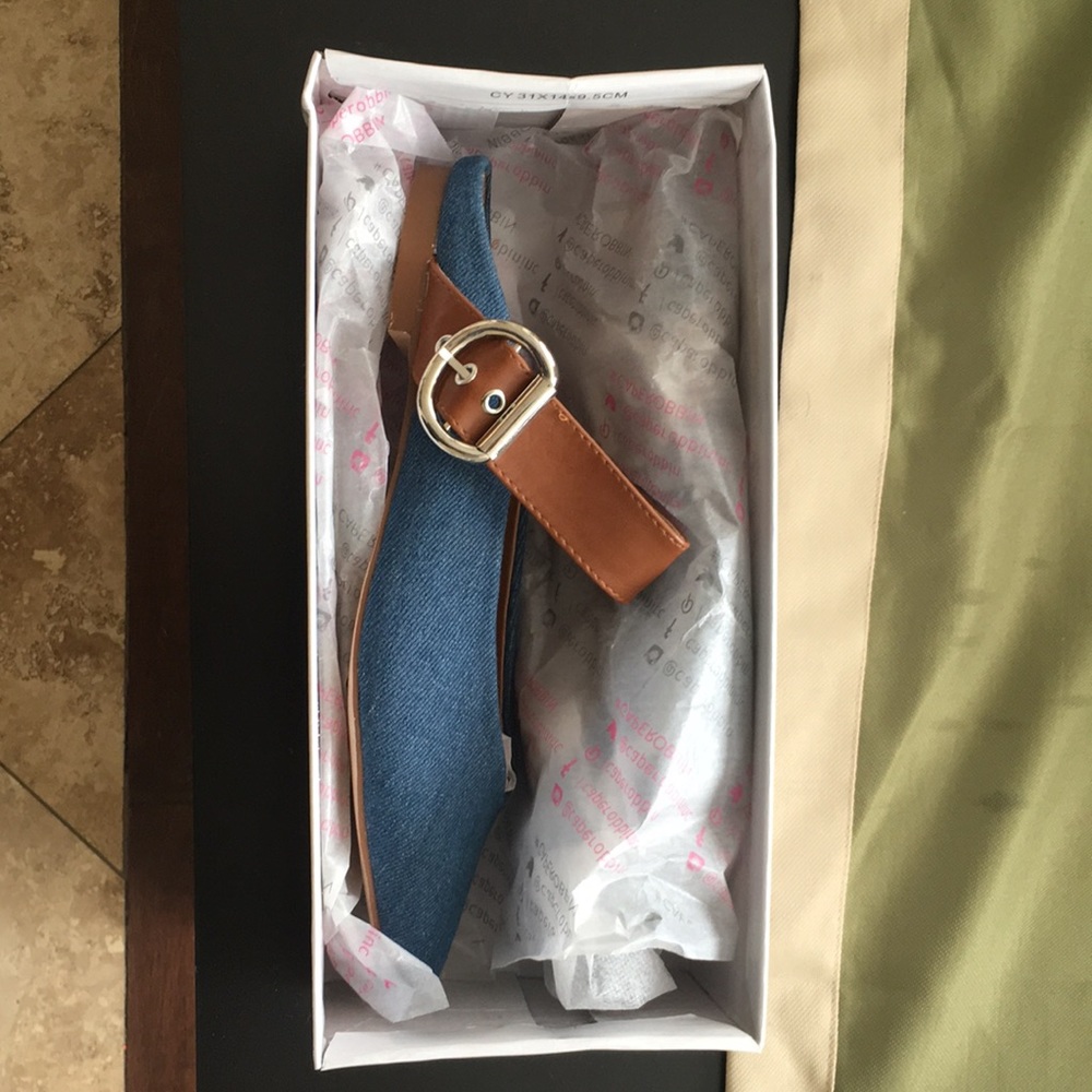 Brand new Cape Robbin Denim Flats